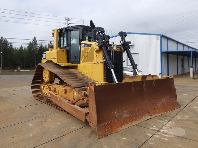 CAT D6T LGP Dozer