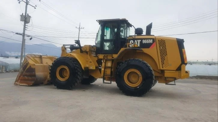 CAT 966M Wheel Loader